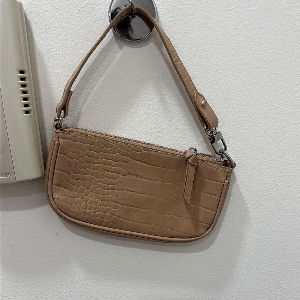 Forever 21 Tan Crocodile-Embossed Shoulder Bag